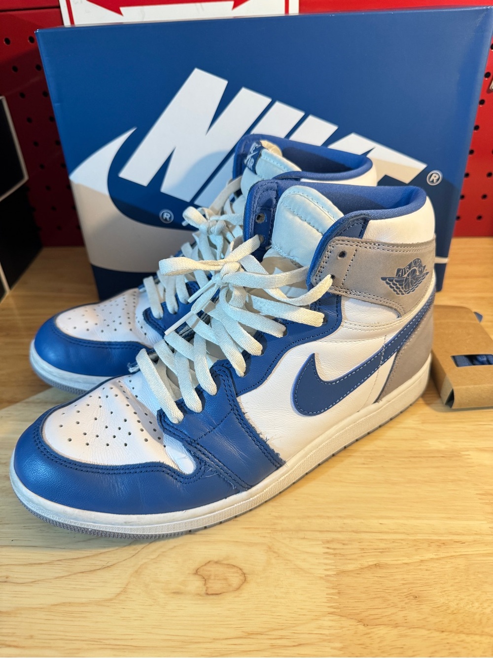 Nike Air Jordan 1 High OG True Blue Size 10.5D